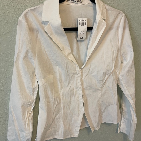 NWT Abercrombie long sleeve hook and eye shirt. - Picture 5 of 9
